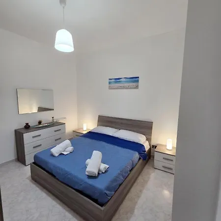 Casa Pino * Изола-делле-Феммине